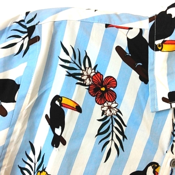 VSTR BLUE WHITE STRIPE TOUCAN CASUAL SHORT SLEEVE BUTTON UP SHIRT SIZE L… - Picture 2 of 8